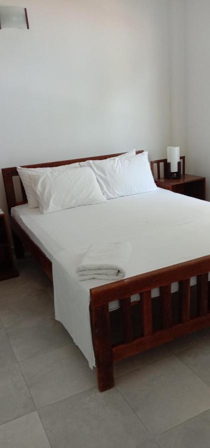 Amssler Beach Stay Kalutara Exterior foto