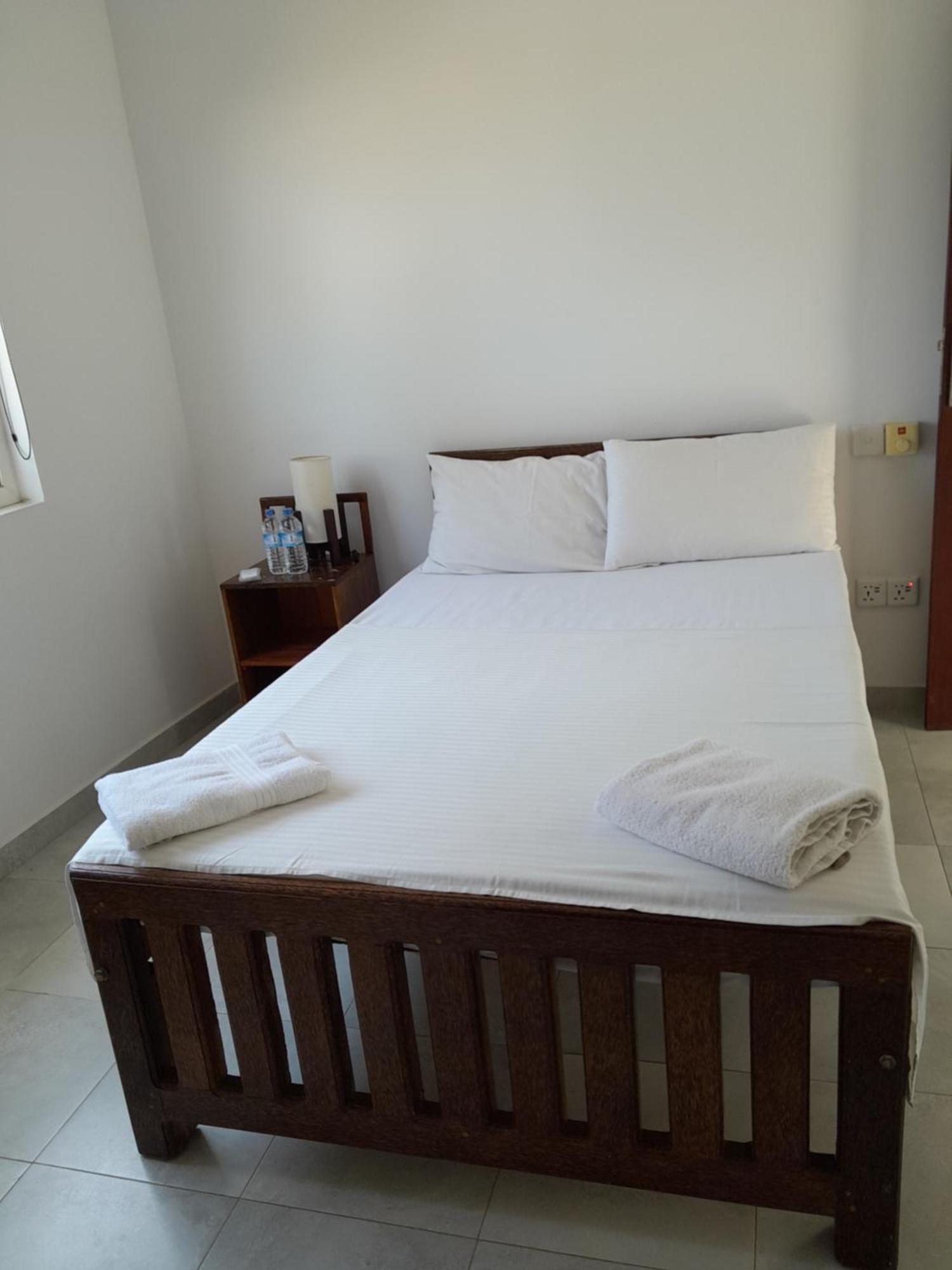 Amssler Beach Stay Kalutara Exterior foto