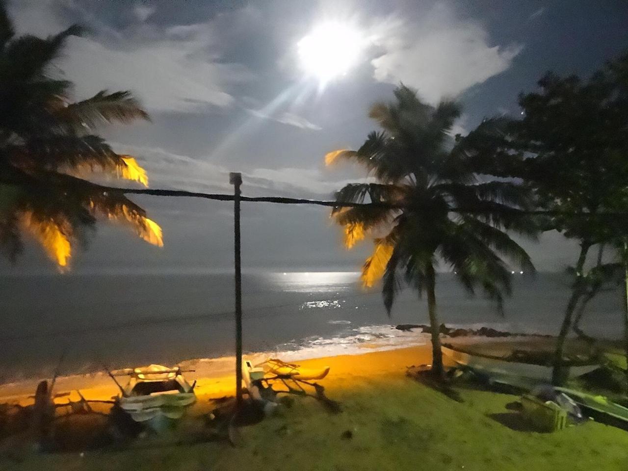 Amssler Beach Stay Kalutara Exterior foto