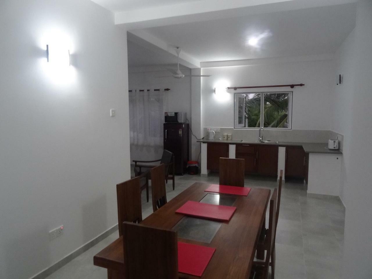 Amssler Beach Stay Kalutara Exterior foto
