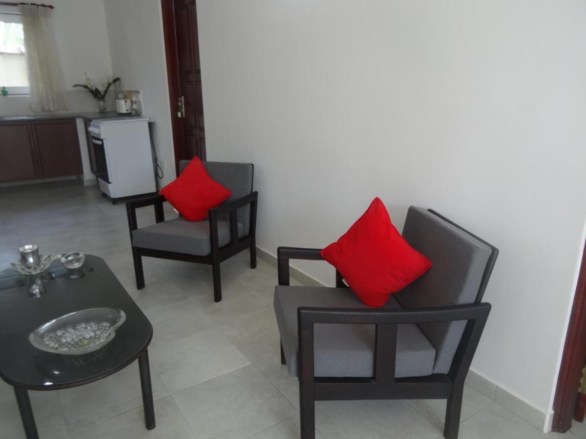 Amssler Beach Stay Kalutara Exterior foto